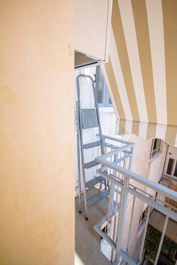 Marina'S Luxury Apartment Close To Acropolis Atene Esterno foto